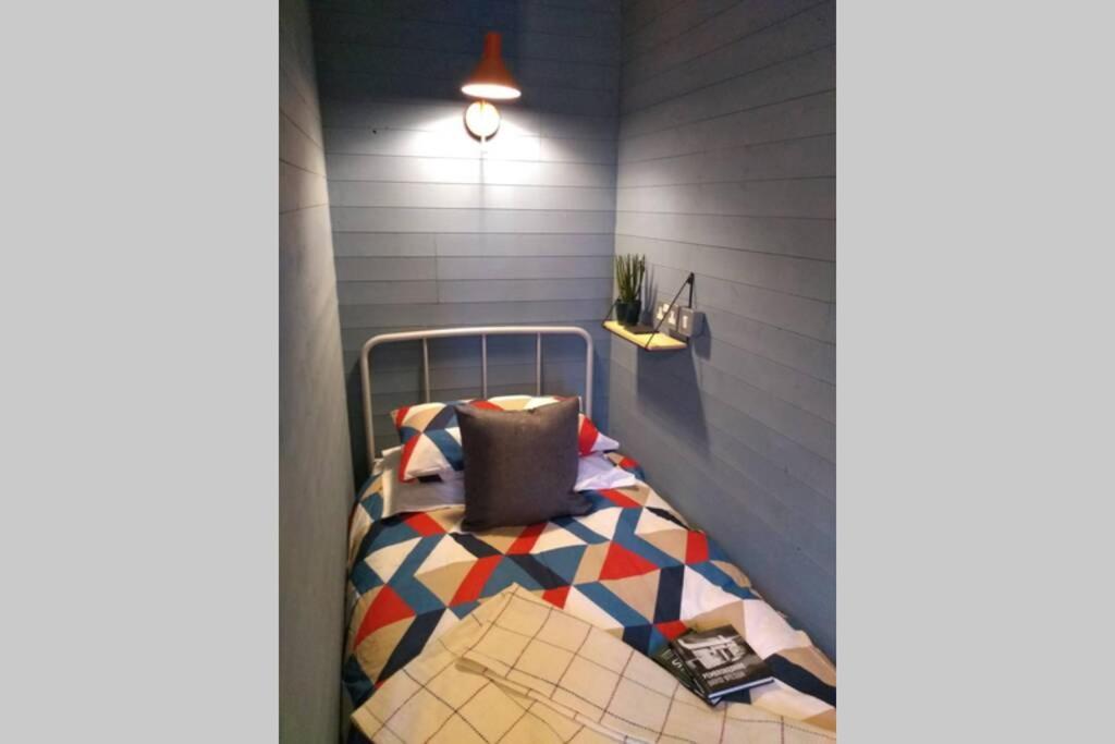 Farmhand Cottage Narberth Bagian luar foto